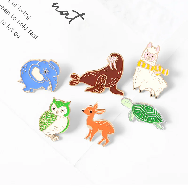 

Deer Alpaca Owl Cartoon Brooches Badges Fashion Pin New Year Gifts for Kids Wholesale 6 Styles Cute Animals Enamel Pins