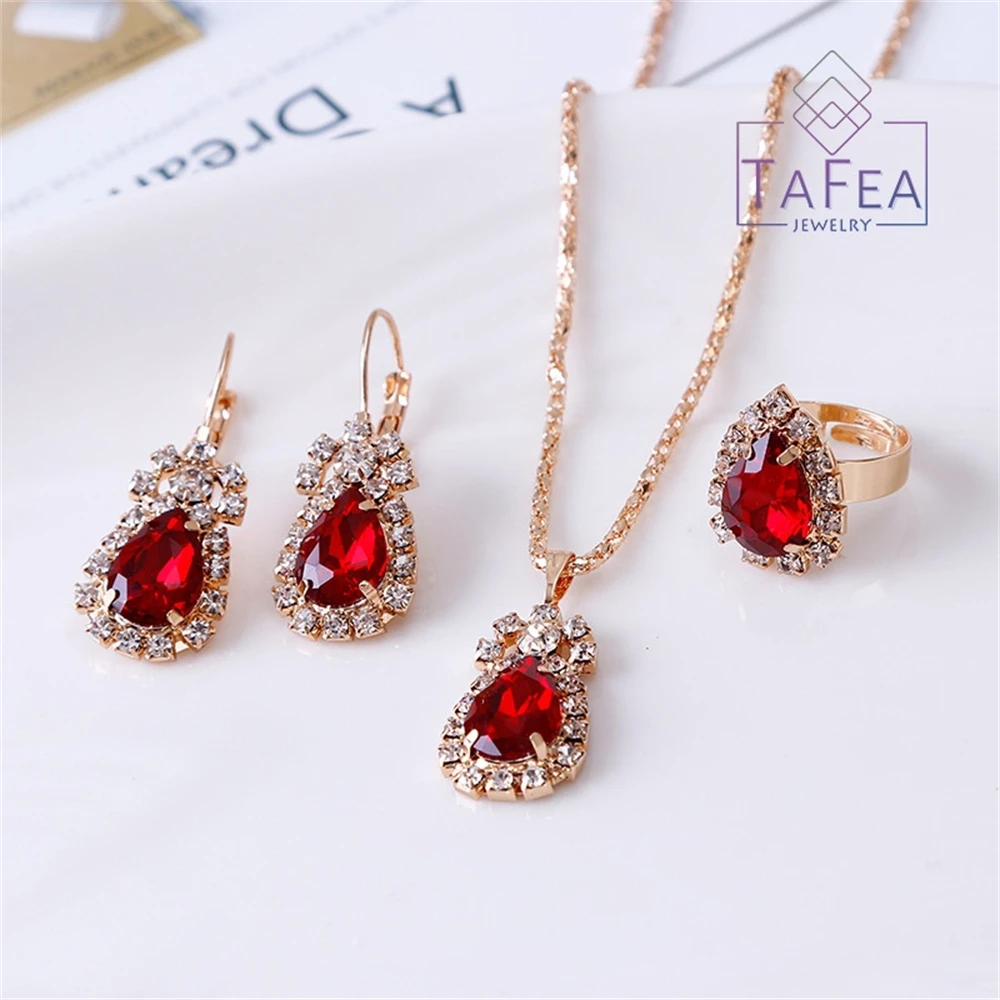 

Necklace, Earrings, Ring, Three-Piece Set, Red Gemstone Decoration Ladies High-Quality Drop Shape Jewelry Set