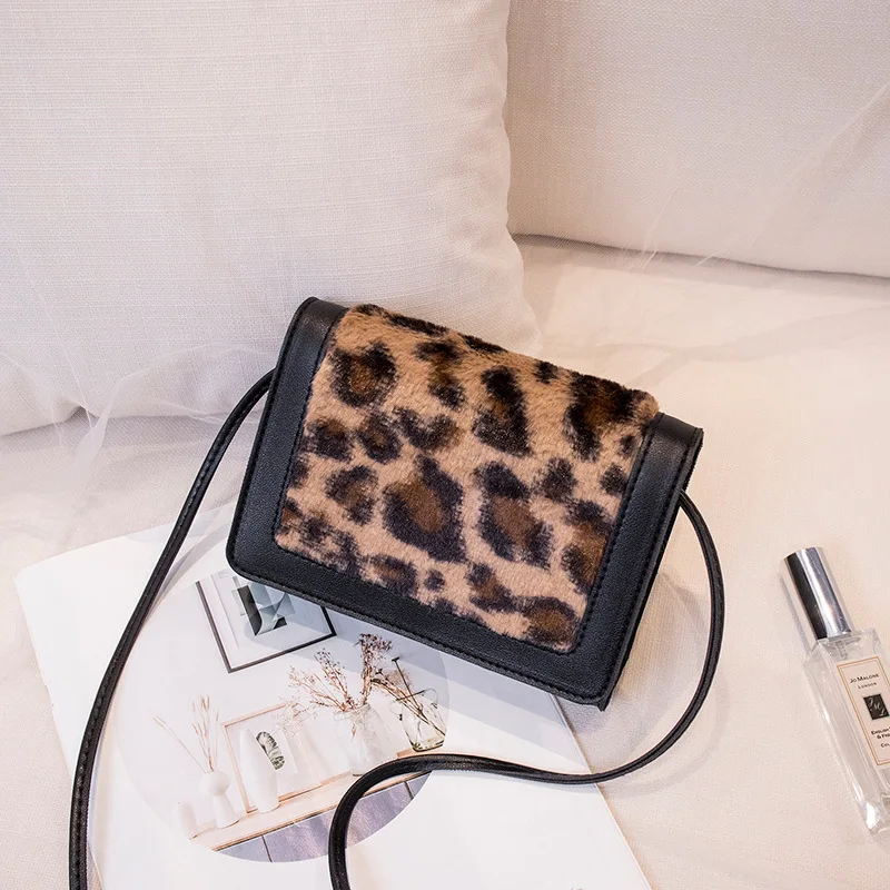 

Women Leather Plush Splice Shoulder Bags Leopard Patchwork Crossbody Messenger Bag Hasp Small Square Bag Fashion Female Handbag