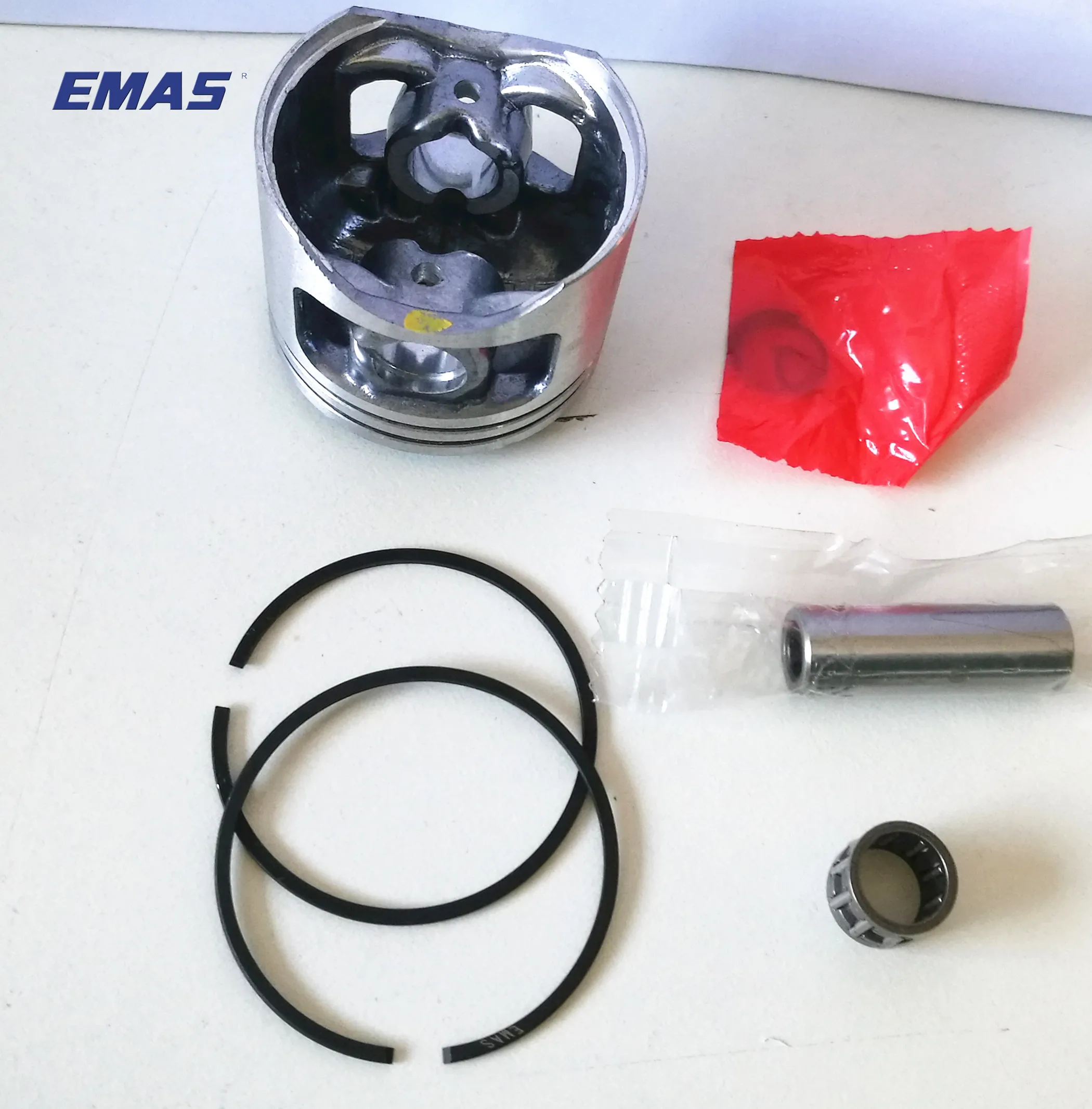 

43mm Piston Pin Rings Kit For KOMATSU 4500 Chainsaw Engine Parts