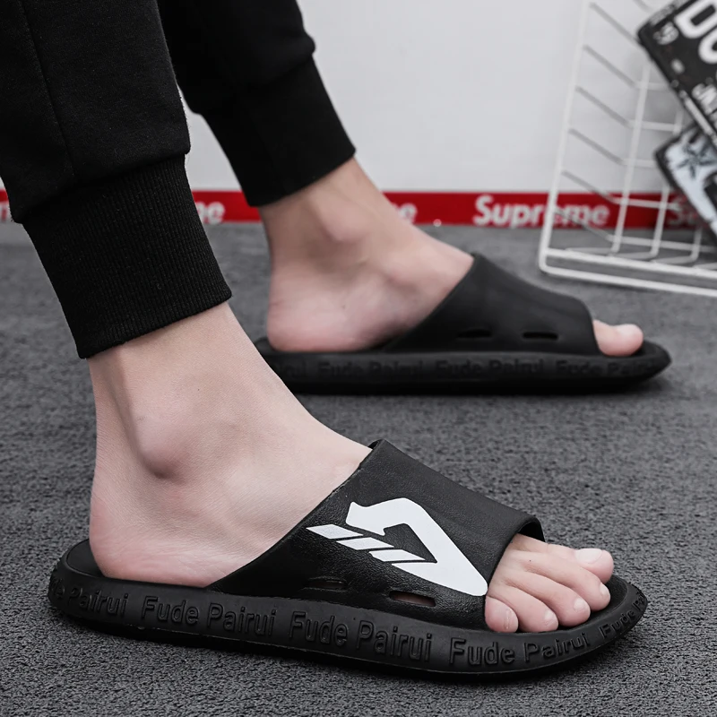 

2020 Men's Slippers Summer Flip Flops Fashion Beach Slides Women Slides Male Indoor Home Bathroom Bath Slip Household Sandals