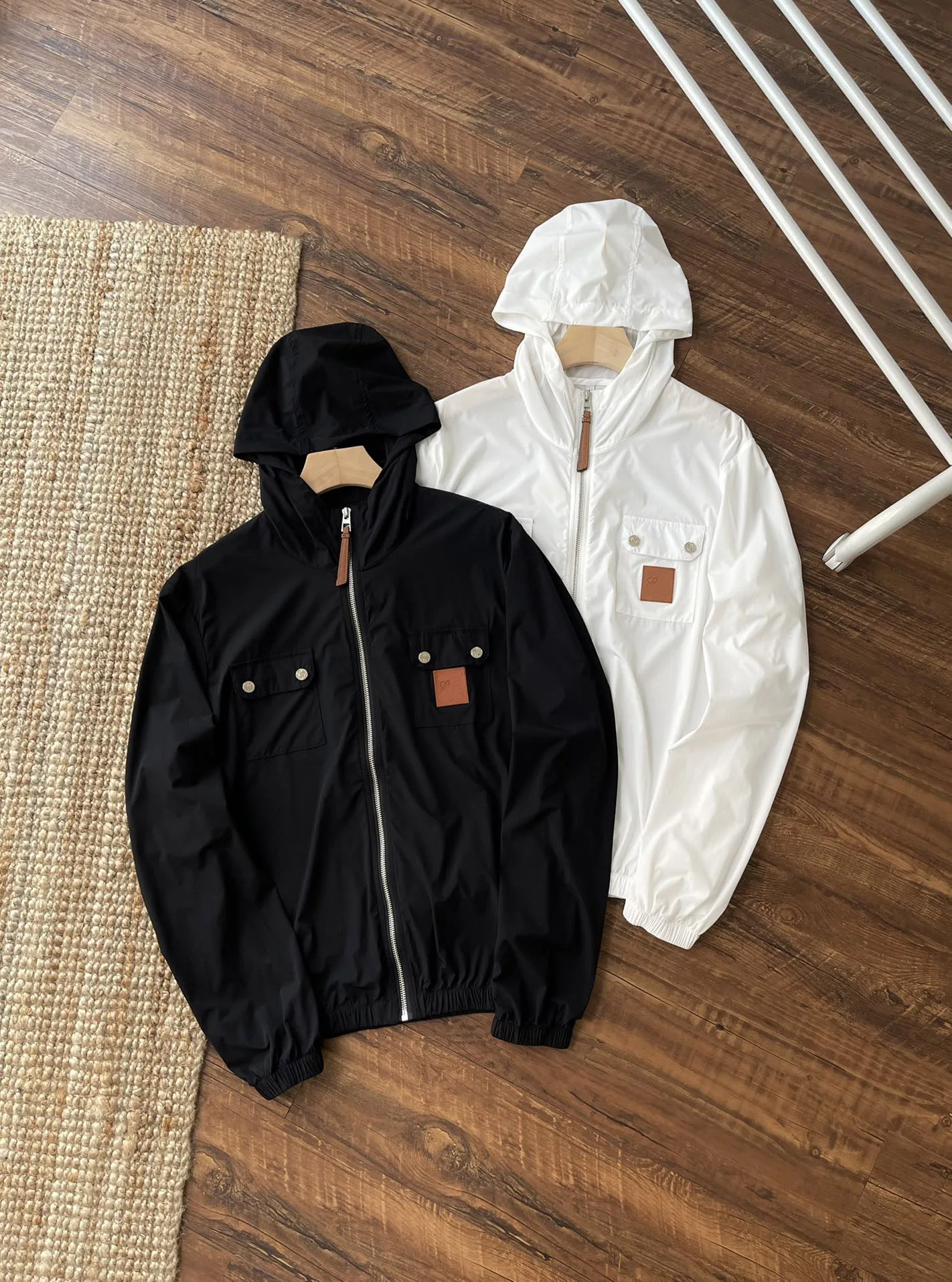 

Summer Thin Men's Women's Hooded Sports Quick-Drying Breathable Windbreaker Jacket