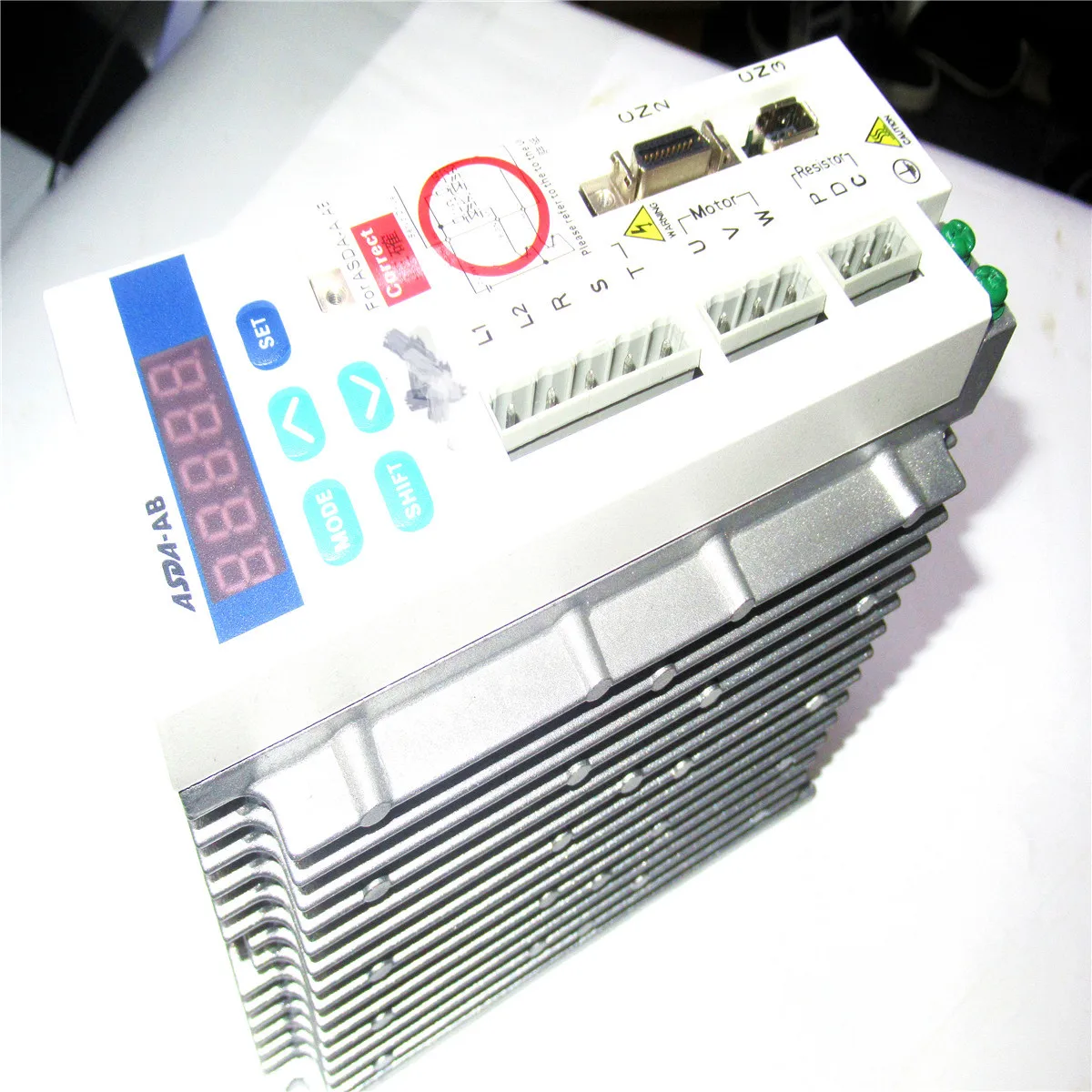 

750W 0.75KW 1 фаза сервопривод мотор ASD-A0421-AB