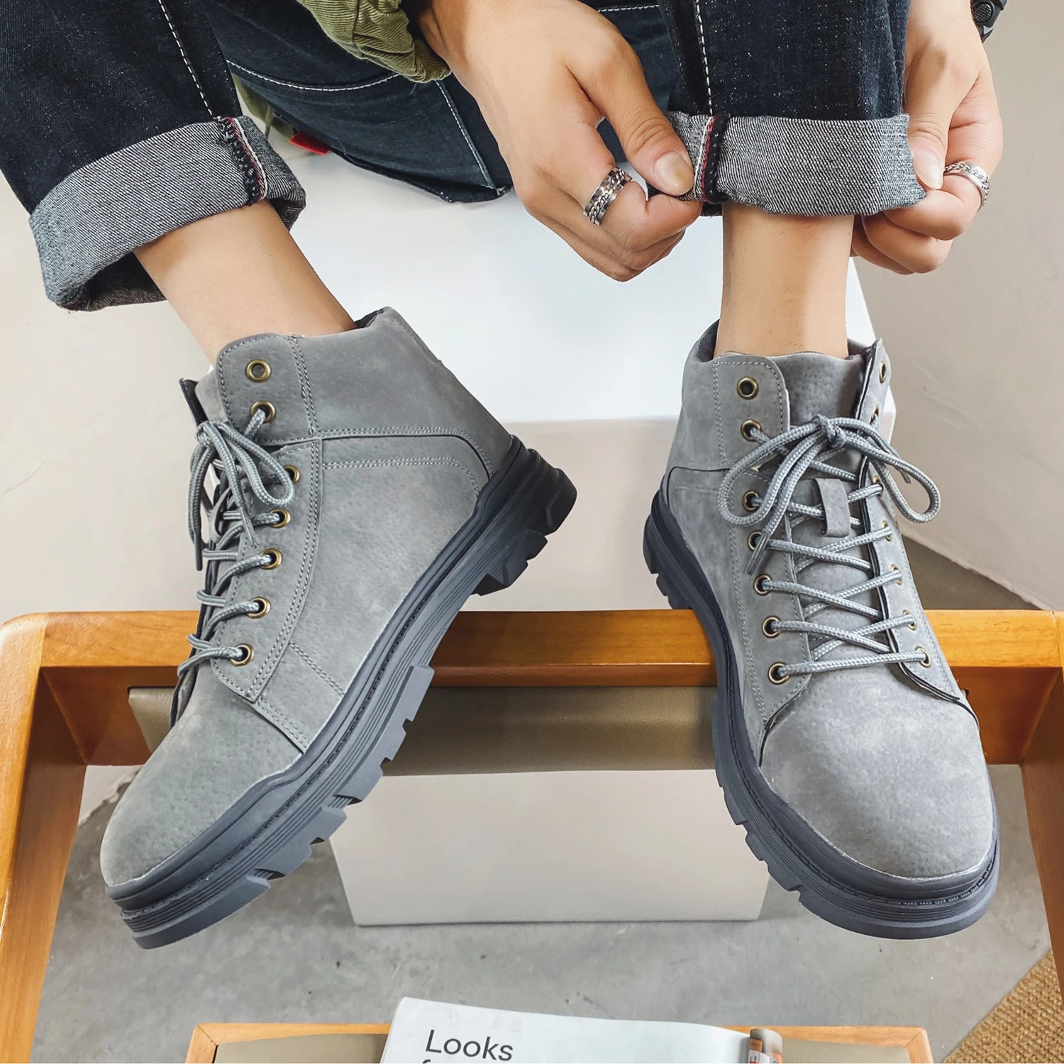 

Классические модные мужские ботинки, высококачественные мужские мотоциклетные ботильоны на шнуровке, удобные уличные ботинки, весна-осень