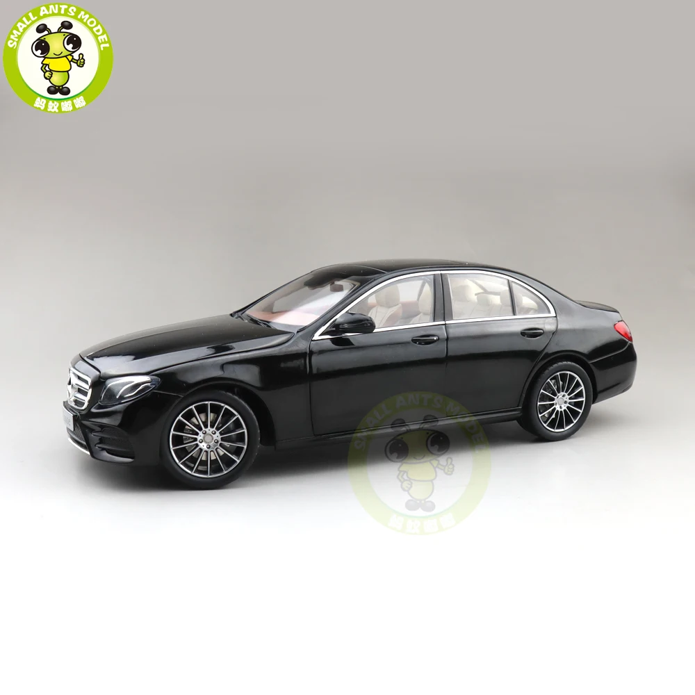 

1/18 iScale E CLASS Klasse W213 Diecast Model Car Toys Boys Girls Gifts