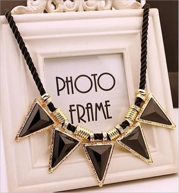 YLN310C Vintage Big Black Triangle Statement Necklace Women Boho Crystal Maxi Necklace Collier Turkish Jewelry Accessory Gifts - Окраска металла: YLN310C