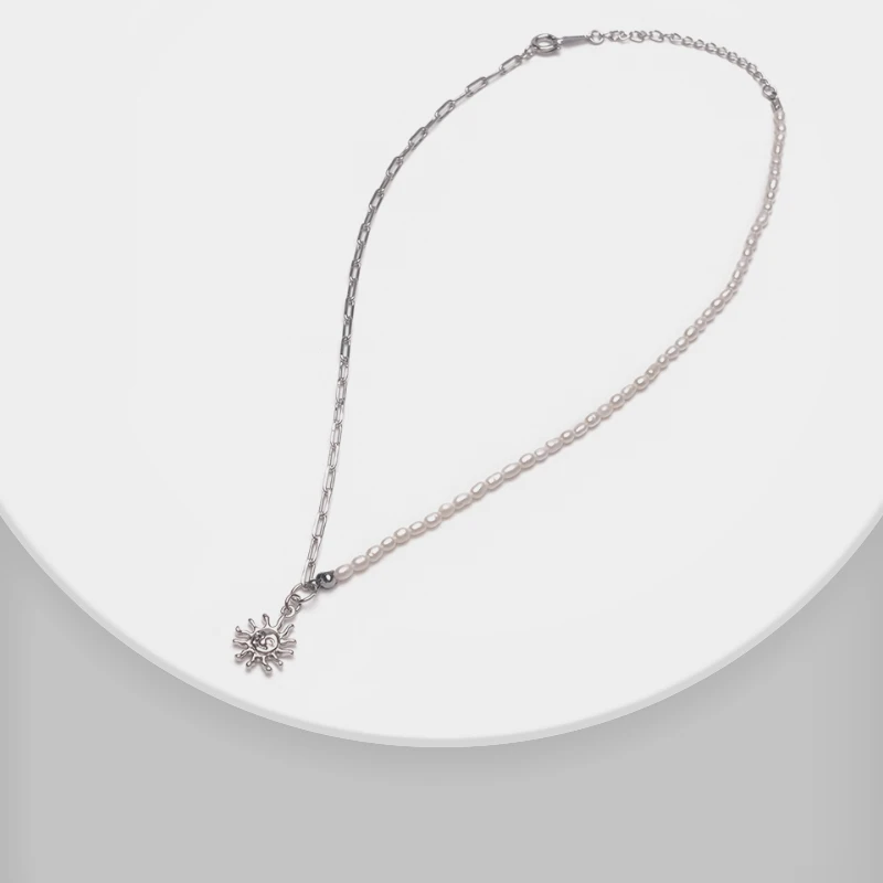 

Amorita boutique Sun pendant natural pearl necklace