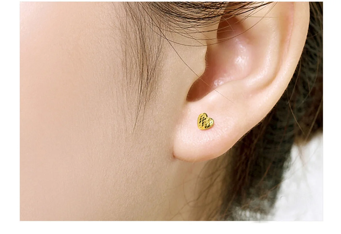 Женские классические серьги-гвоздики в форме сердца из натурального золота 18 К