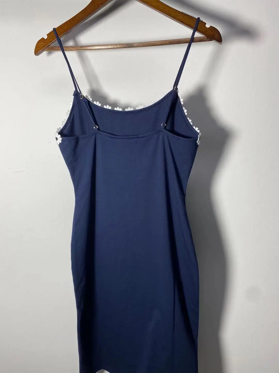 

New Spring And Summer 2021 Daisy Lace Embroidery Women Slim Knitted Bodycon Suspender Dress
