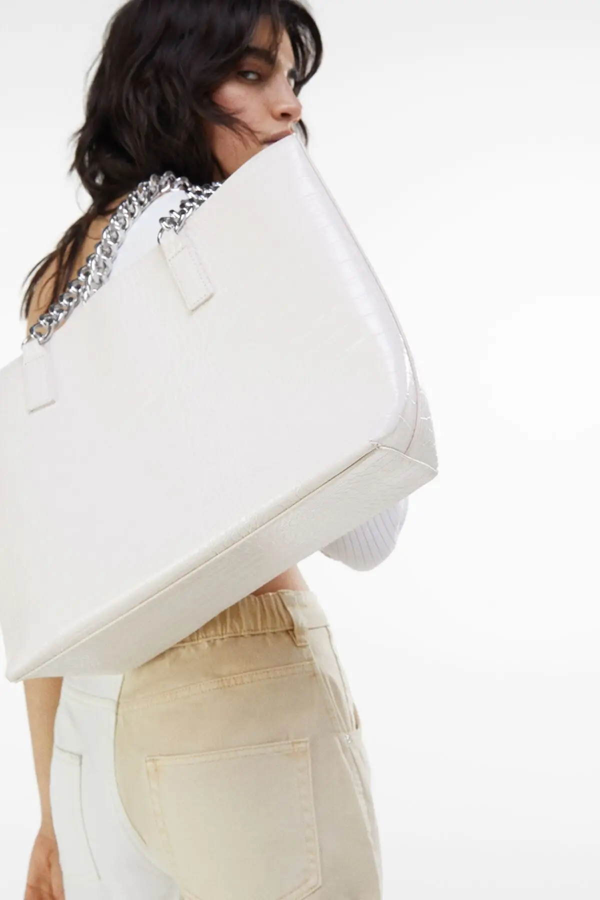 

Women's Cream Crocodile skin Finish Chain Tote Bag 03469626