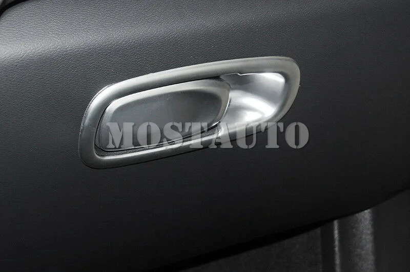 Матовая Внутренняя Ручка для хранения рамка Volvo XC60 второго поколения 2018-2021 2 шт.