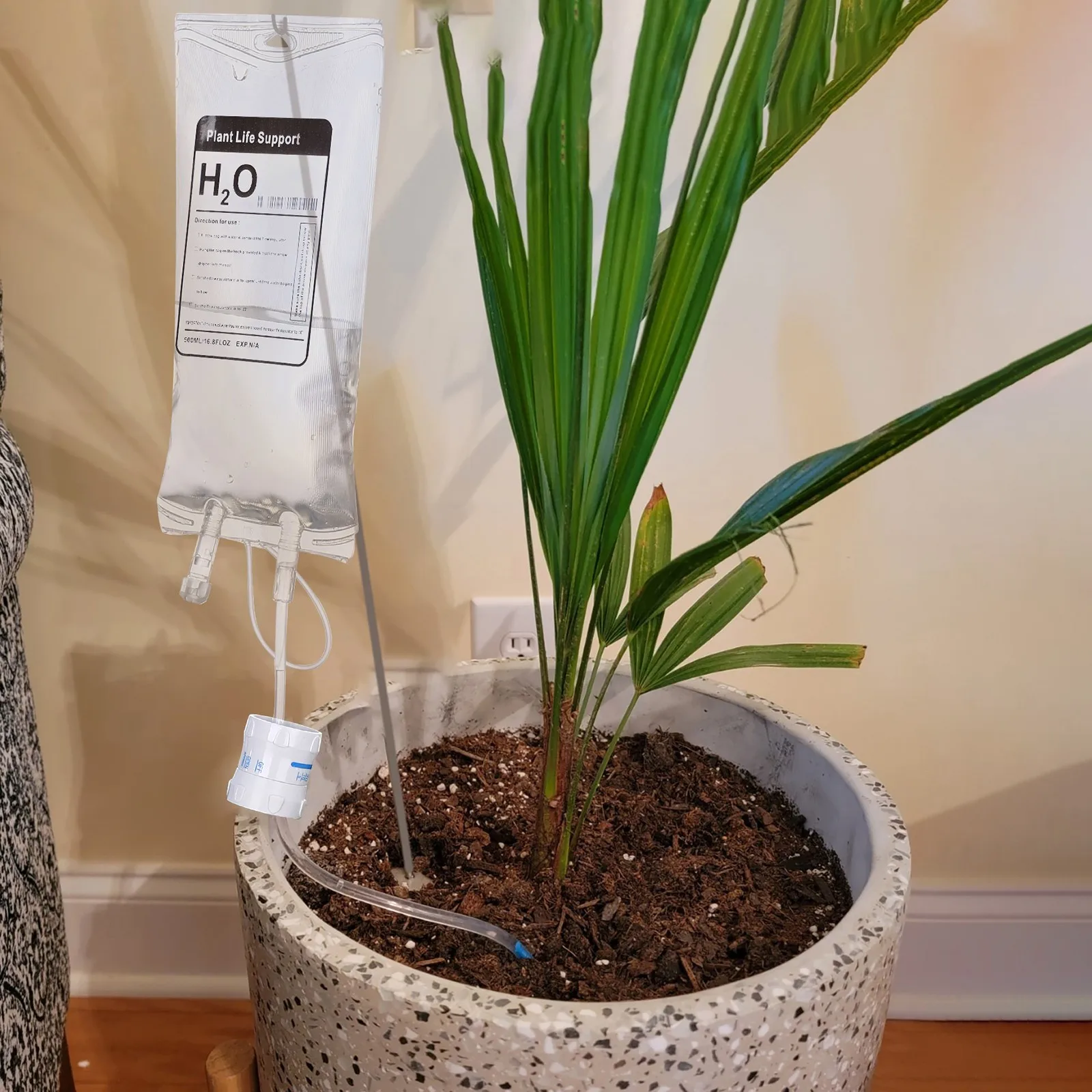 

Auto Drip Irrigation System Creative Plant Life Support Drip Irrigation Home Plant Automatic Watering System Garden Supplies