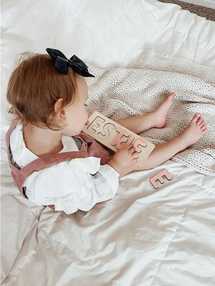 На заказ название Монтессори образовательная головоломка выгравированный