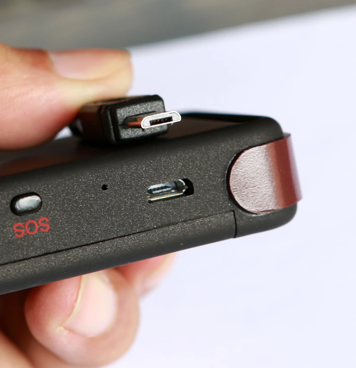 Проводное автомобильное зарядное устройство с Gps трекером tk102 USB разъем 12