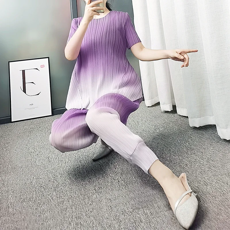 구매 GVUW Pleated 패션 정장 2021 가을 새로운 우아한 그라디언트 투피스 쌓인 레깅스 2 조각 라운지 세트 여성 KB61089 저렴한 GVUW Pleated 패션 정장 2021 가을 새로운 우아한 그라디언트 투피스 쌓인 레깅스 2 조각 라운지 세트 여성 KB61089