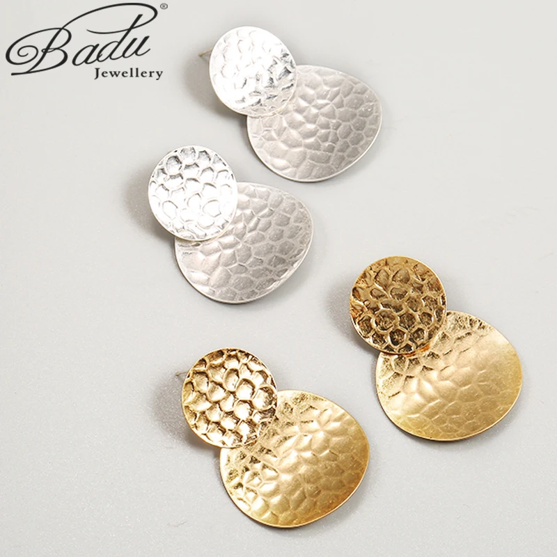 

Badu Geometric Metal Round Earrings Bump Design Disc Earrings Simple Night Dress Accessories Fiancee Temperament Memorial Gifts