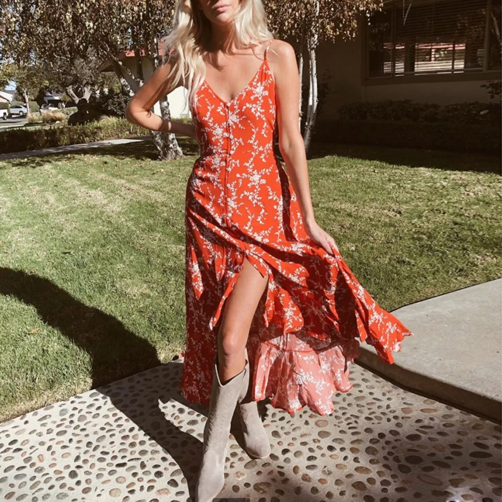 В богемном стиле с цветочным принтом глубоким v образным вырезом костюм