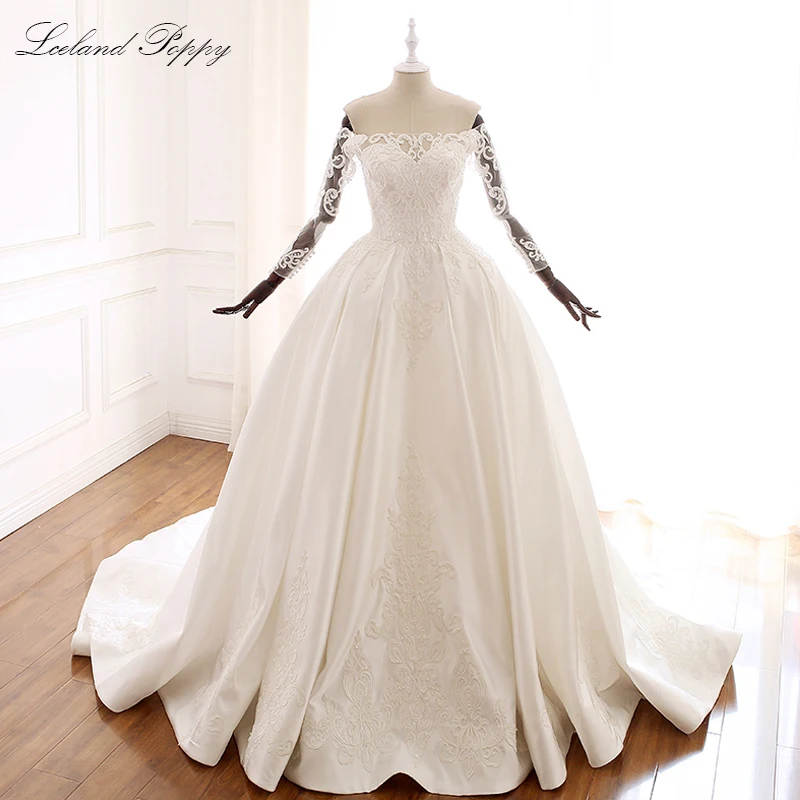 Женское свадебное платье с открытыми плечами трапециевидной формы | Свадьбы и