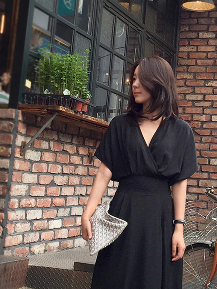 

2021 Summer South Korea Dongdaemun Waist V-neck Trend Royal Sister Fashion Big-name Sexy Solid Color Short-sleeved Woman Dress