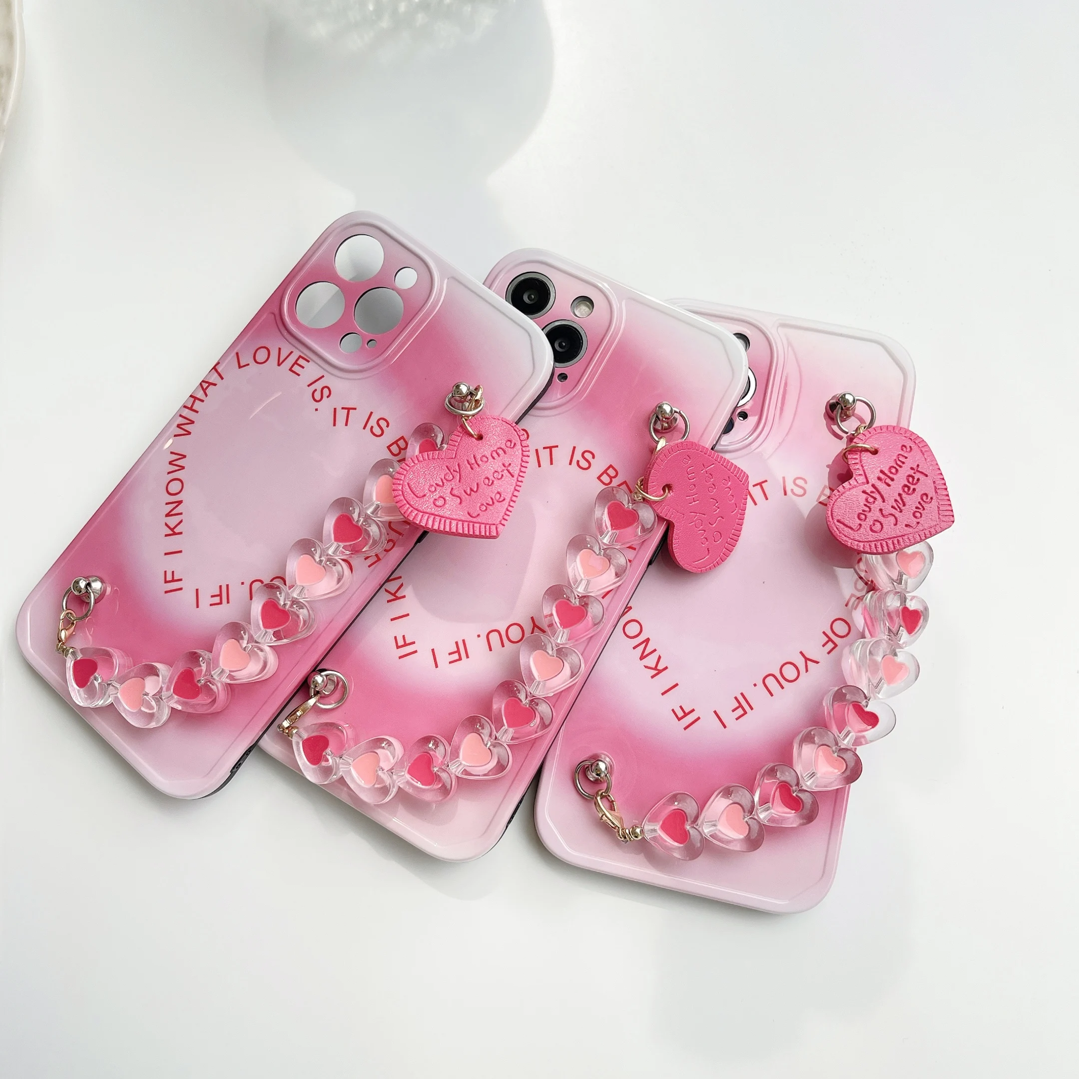 

Pink Gradient Heart Wrist Chain Phone Case for IPhone 11 12 Pro Max 8 7 Plus Xr Xs Max X SE 2020 12 Soft Back Cover Coque Capa