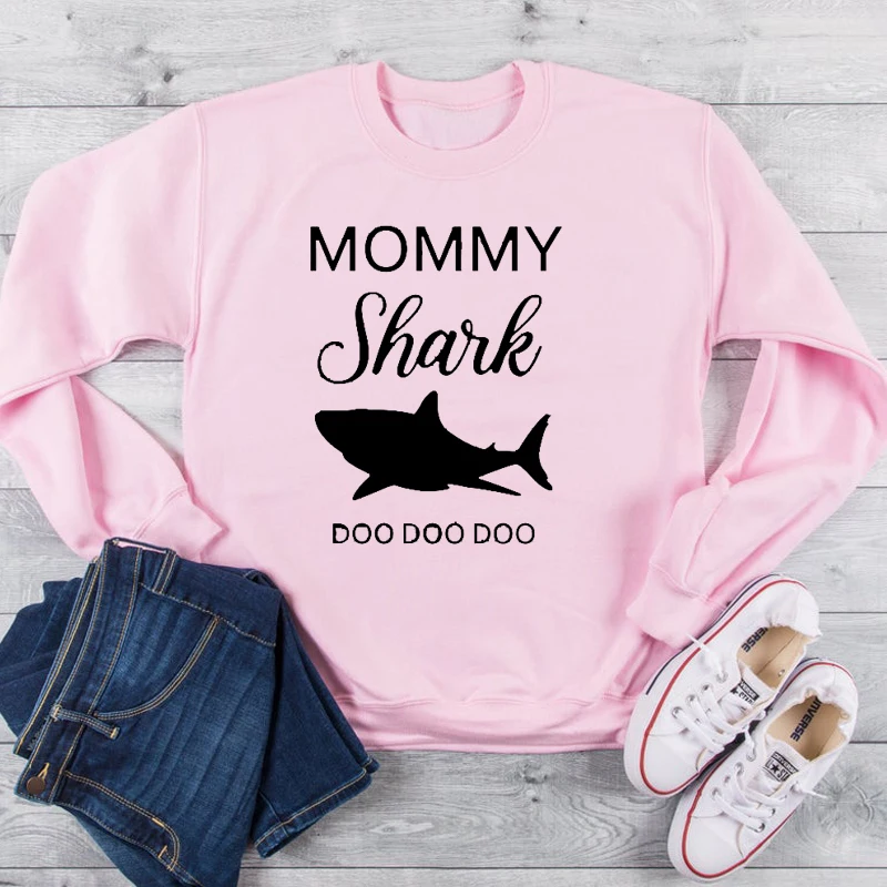 Женский свитшот с надписью Mommy Shark Doo повседневный осенний пуловер длинными