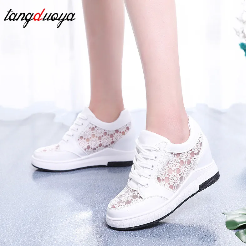 Сетчатая повседневная обувь на танкетке женская увеличивающая рост кроссовки