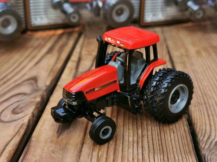 Новая модель трактора 1:64 IH mx110 из сплава сельскохозяйственной техники |