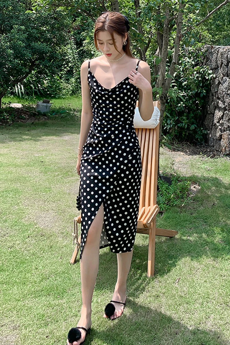 

Resort suspender wave point beach skirt summer 2021 new style retro style backless slim dress
