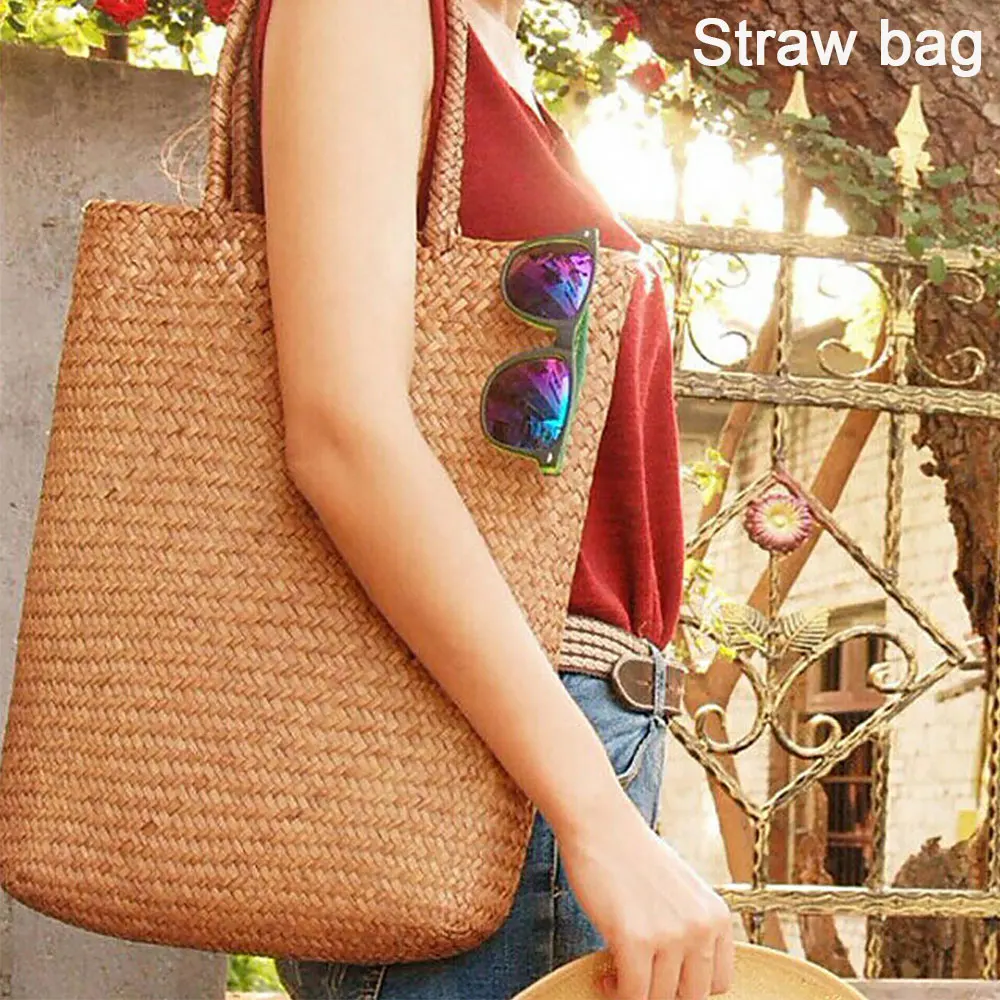 Простая женская сумка летняя пляжная из ротанга плетеная ручная работа вязаная