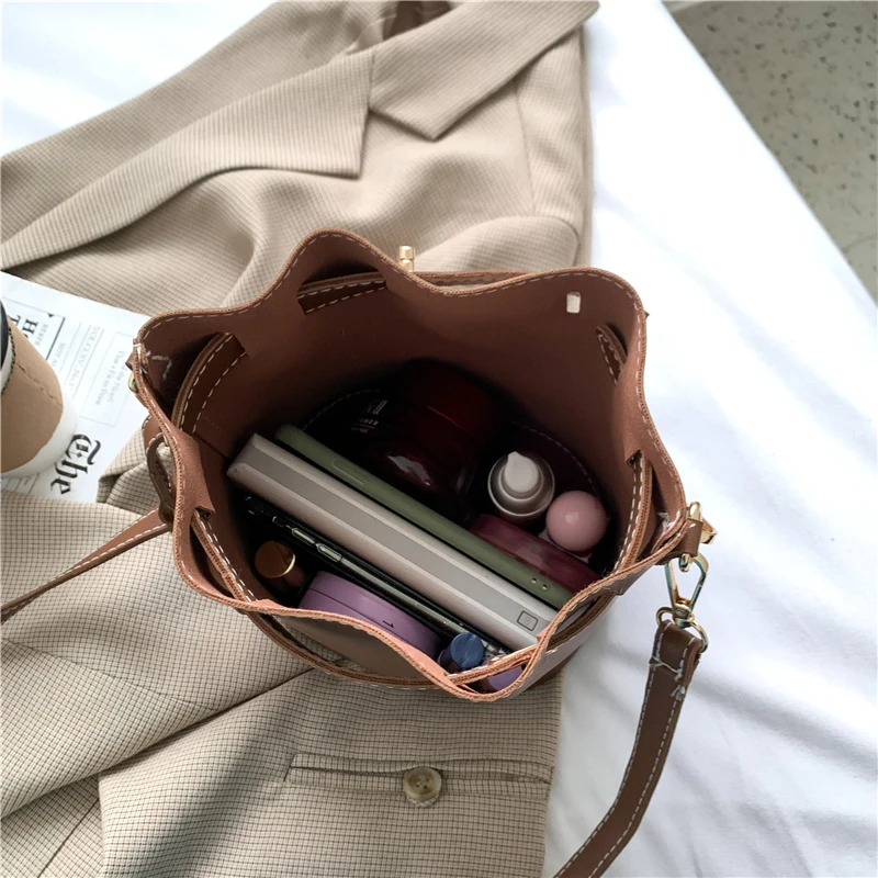 

Weave Strap Bucket Bags for Women 2021 Luxury Designer Shoulder Crossbody Bags Female Vintage Pu Leather String Bow Handbag Tote