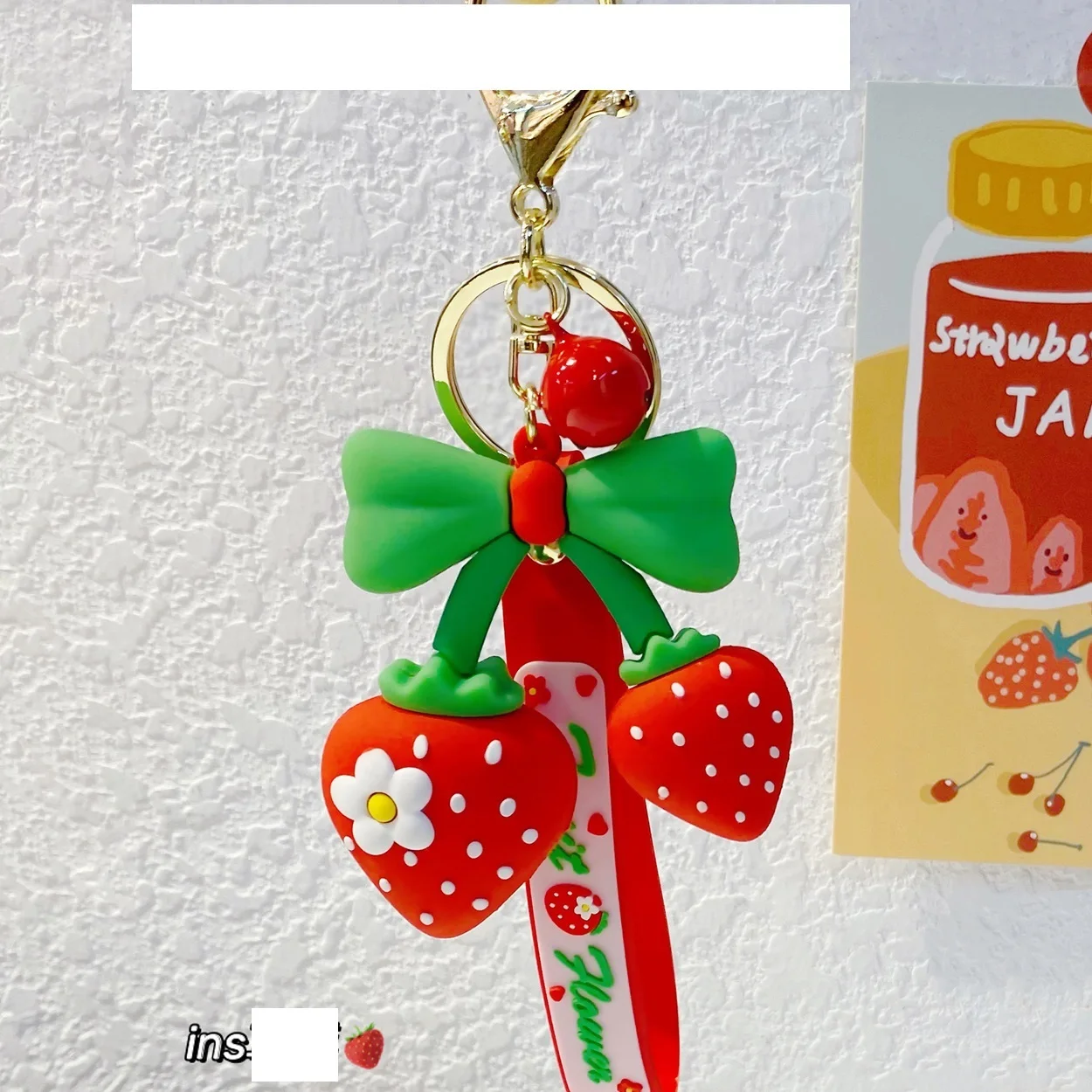 

2021 New Fashion Strawberry Keychain Student Backpack Pendant Car Seat Keyring Birthday Gift Friend Keychains