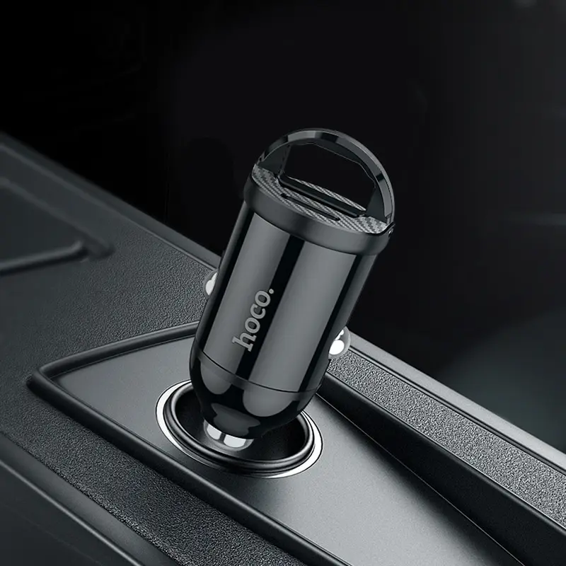 Автомобильное зарядное устройство Hoco NZ2 Link PD30W+QC3.0 (Type-C to Lightning) car charger черный |