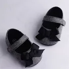 Популярные детская обувь, новорожденные для маленьких девочек; Милые кроссовки с бантом на мягкой подошве для младенцев; Модная летняя обувь