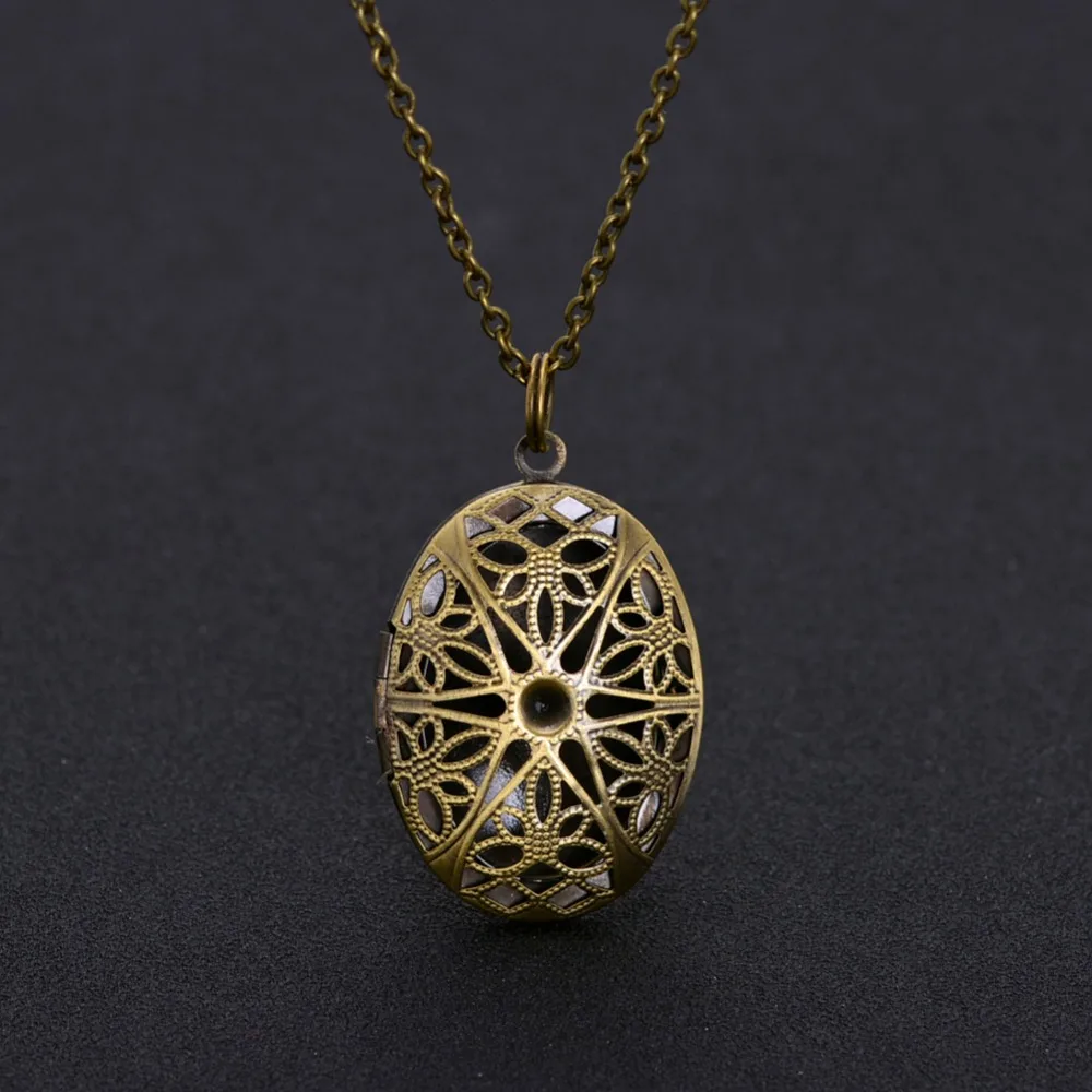 Vintage Antique Silver Plated Pendant Perfume Aromatherapy Diffuser Necklace Locket Essential Oil Boys Necklaces | Украшения и
