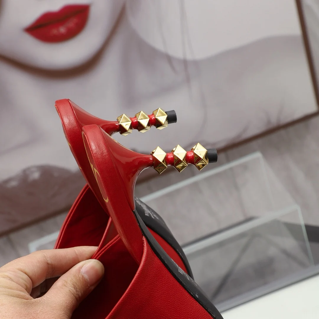 

2021 Vt Summer New High-Heeled Ladies Sandals Rivet Luxury Sexy Fashion Slippers Women's Shoes