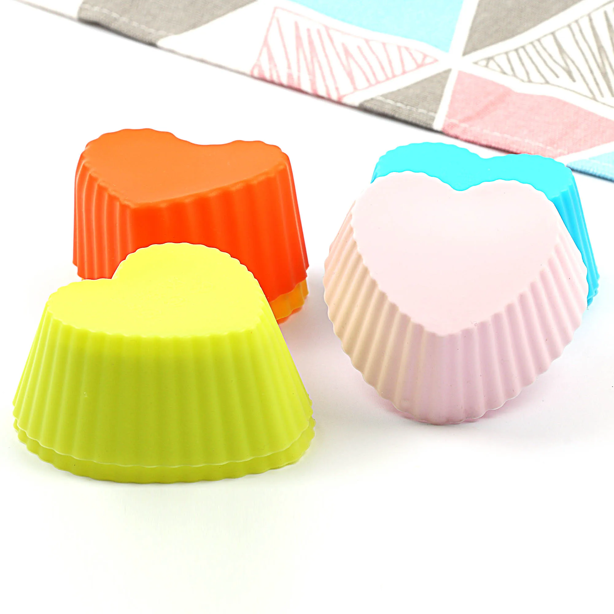 

Silicone cake Mold Fondant Pan 3D Muffin Cupcake Heart Shaped Kitchen Baking Pastry Tools Cake Decorating Tools 6/12PCS/Pack