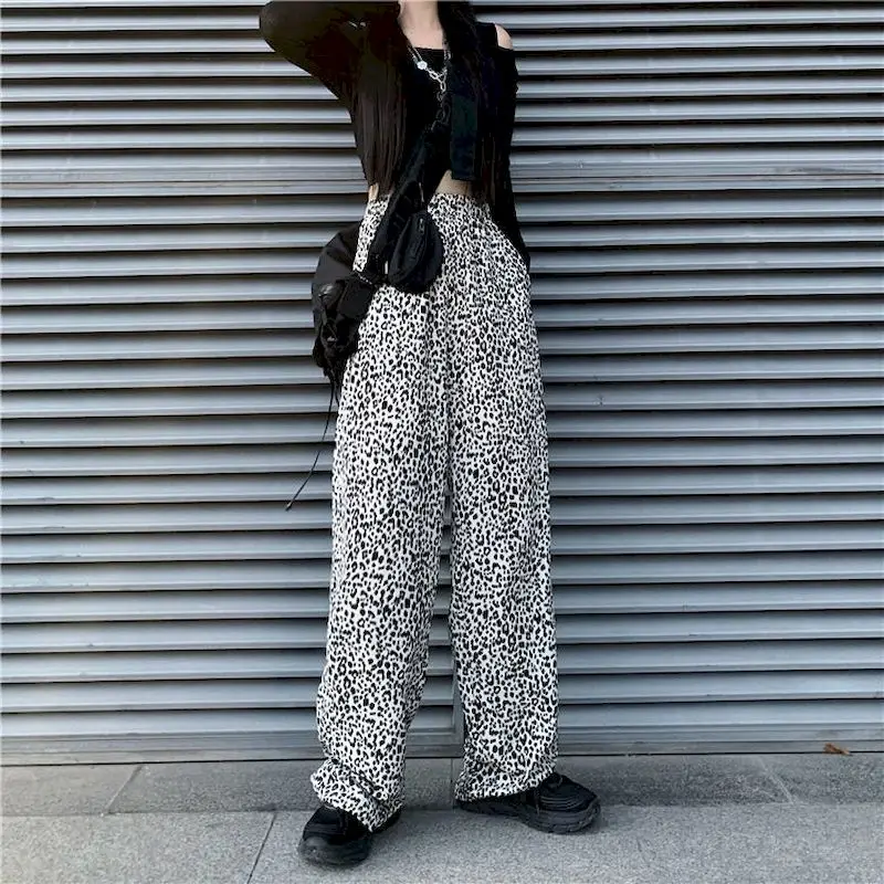 

2020 autumn new Korean version of leopard print hot girl drape wide-leg pants loose and thin straight trousers mopping pants