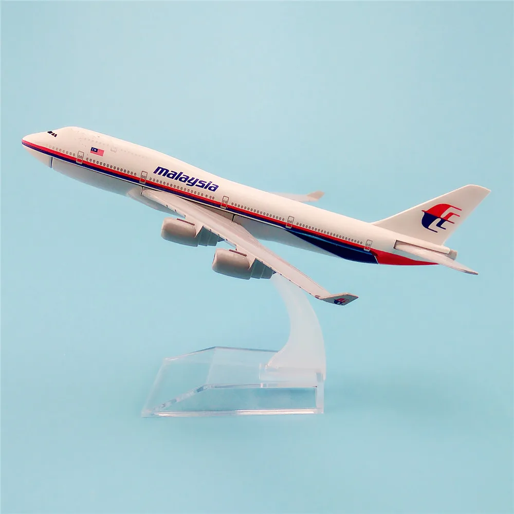 

16cm Metal Alloy Plane Model Air Malaysia Alirines B747 Aircraft Boeing 747 400 Airways Airplane Model w Stand Crafts Gift