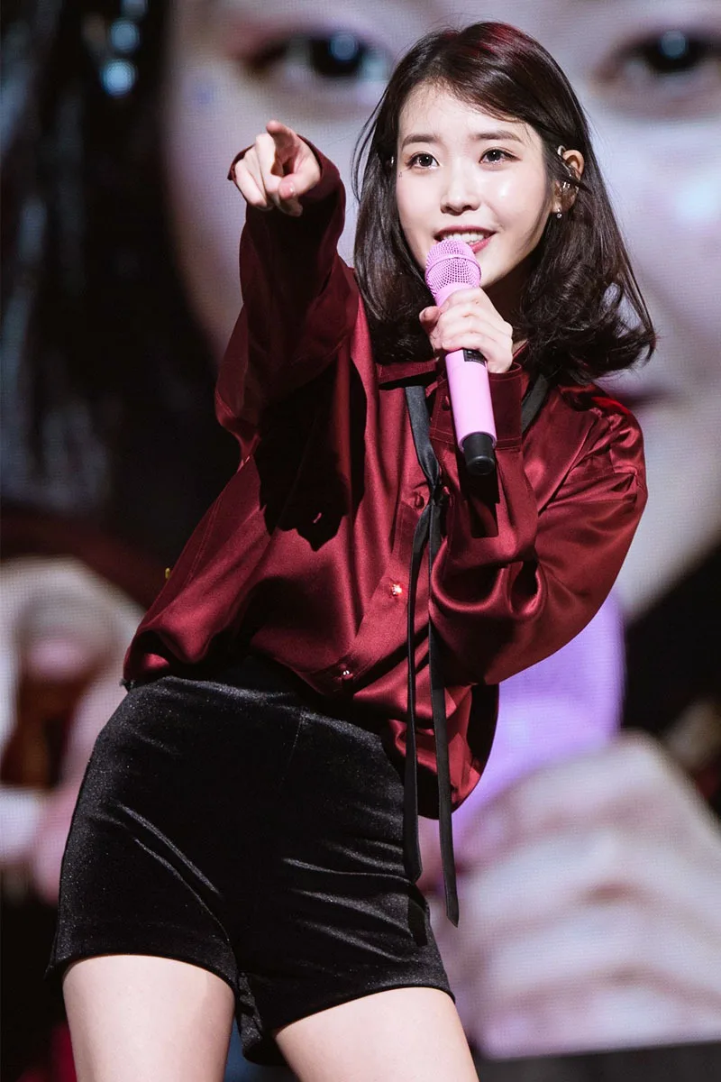 

kpop IU Lee Ji Eun with the same wine red silk shirt women's tide spring new students Korean loose wild Chiffon shirt sweet tops
