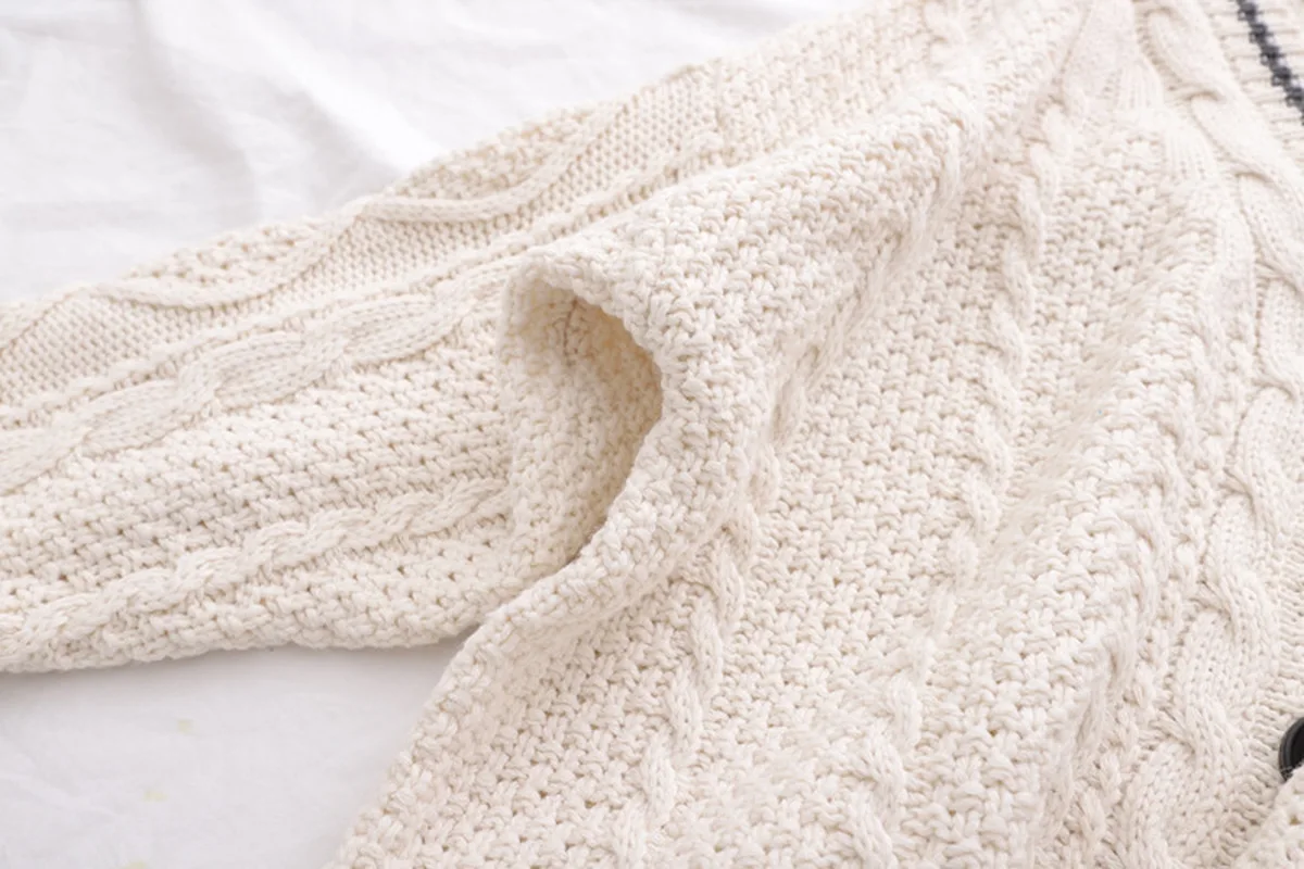 Женский кардиган в стиле преппи с V-образным вырезом свитера осенне-зимние