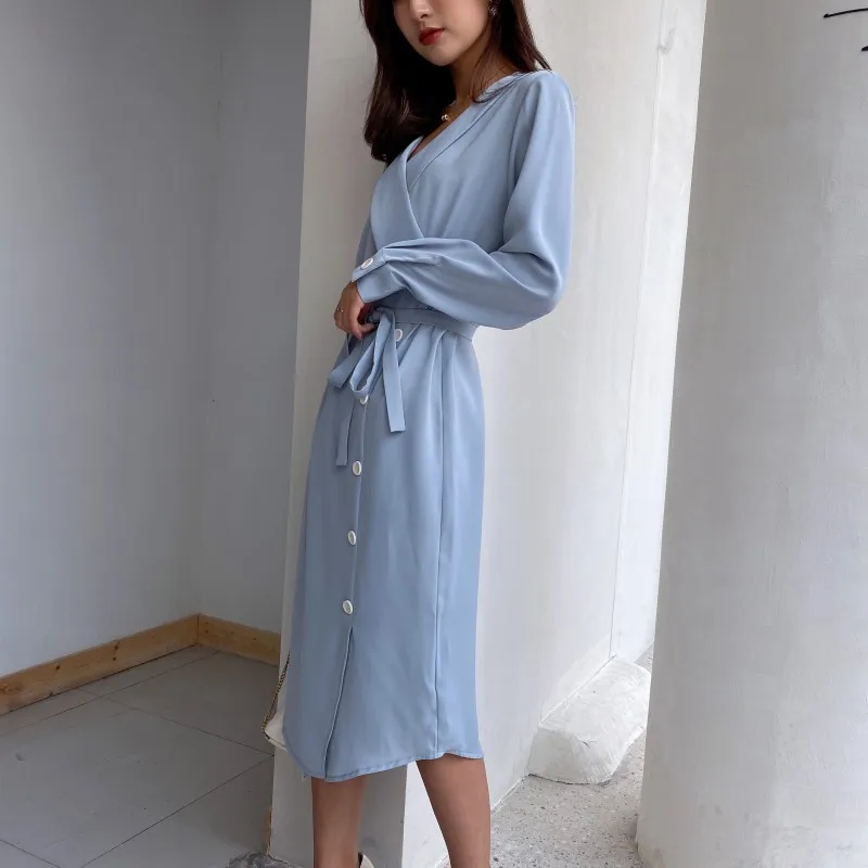 Женское прямое платье normcore синее до колена с длинным рукавом и большим отворотом