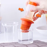 1 pcs portable oil bottle with brushfor bbq grill oil brushes liquid oil pastry kitchen baking bbq tool kitchen tools
