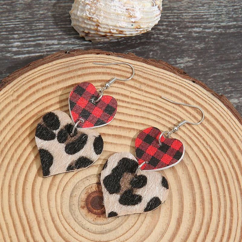 

Black Red Lattices Heart Shape Dangle Drop Earrings for Women Western Classical Leopard Leather Jewelry New Design Wholesale