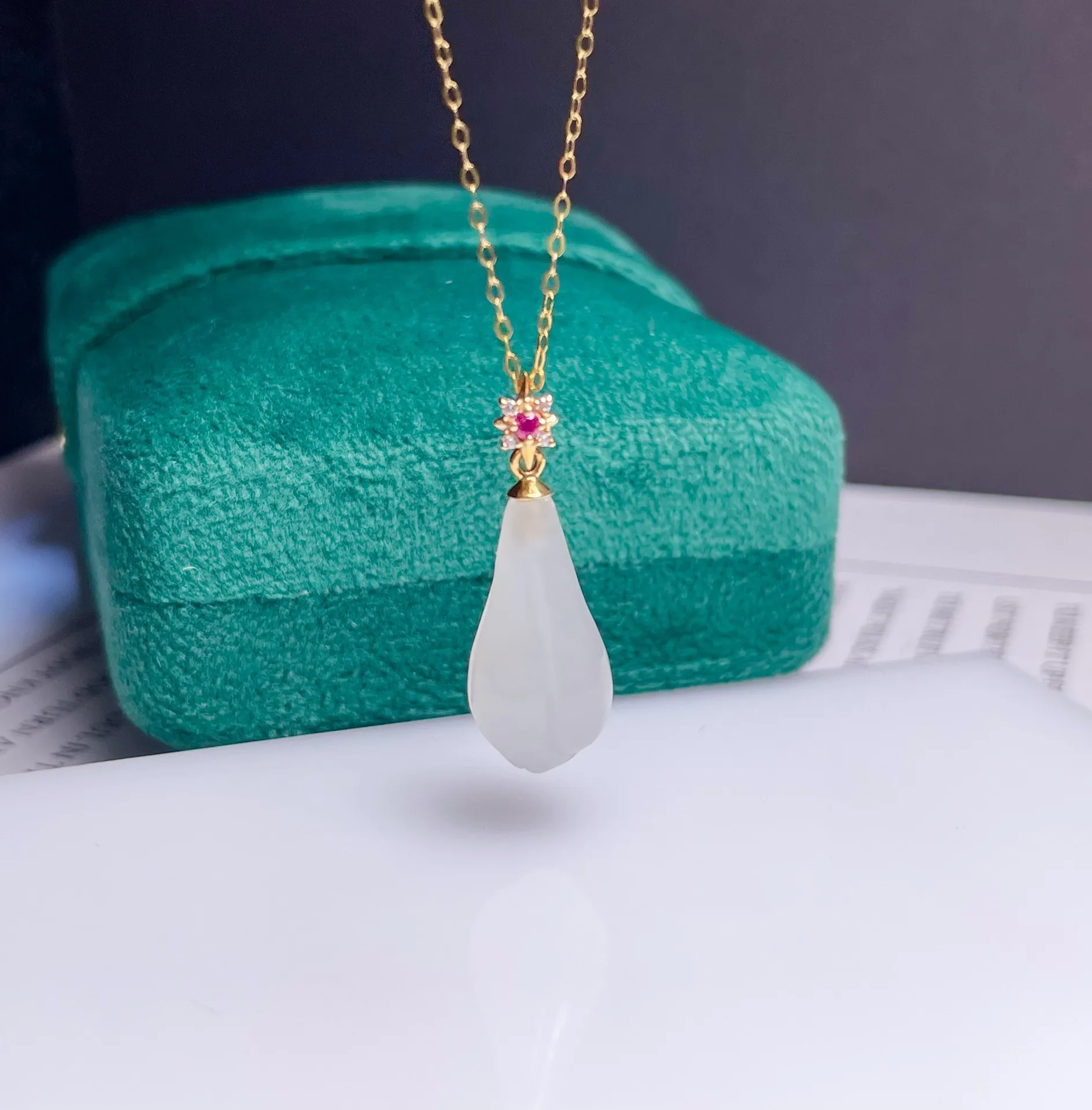 

SHILOVEM 18k желтое золото Настоящая Натуральная Зеленая яшма кулоны классические ювелирные изделия для женщин без ожерелья растения 8*20 мм ...