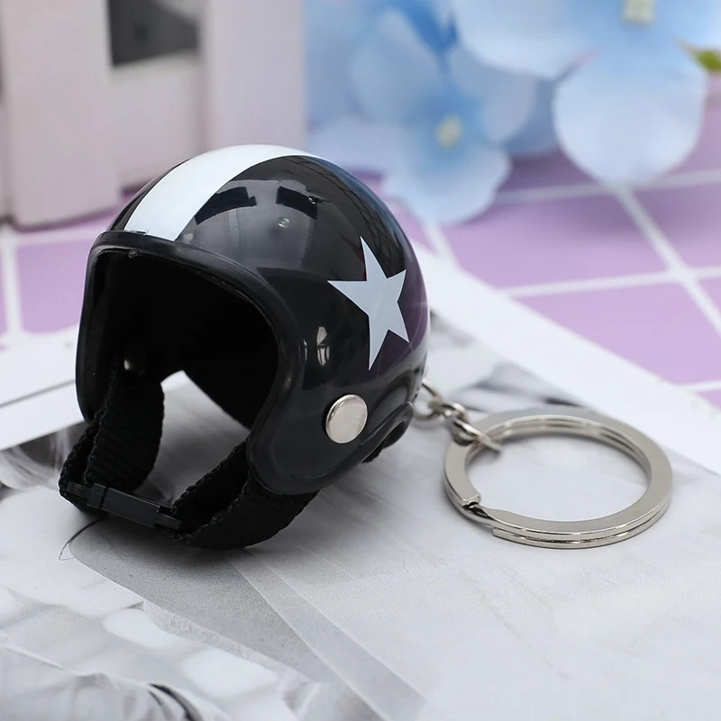 

Creative Motorcycle Safety Helmets Car Auto Five-star Keychain Pendant Classic Key Ring Keyfob Casque Holder Car Accessories