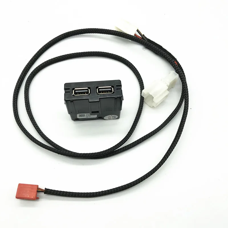 Автомобильное зарядное устройство с двойным USB-адаптером для задней панели