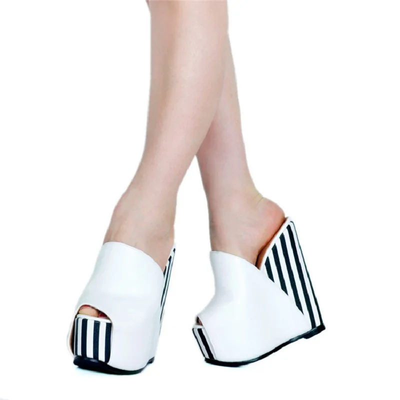 Оригинальные соблазнительные женские босоножки модные стильные туфли в полоску