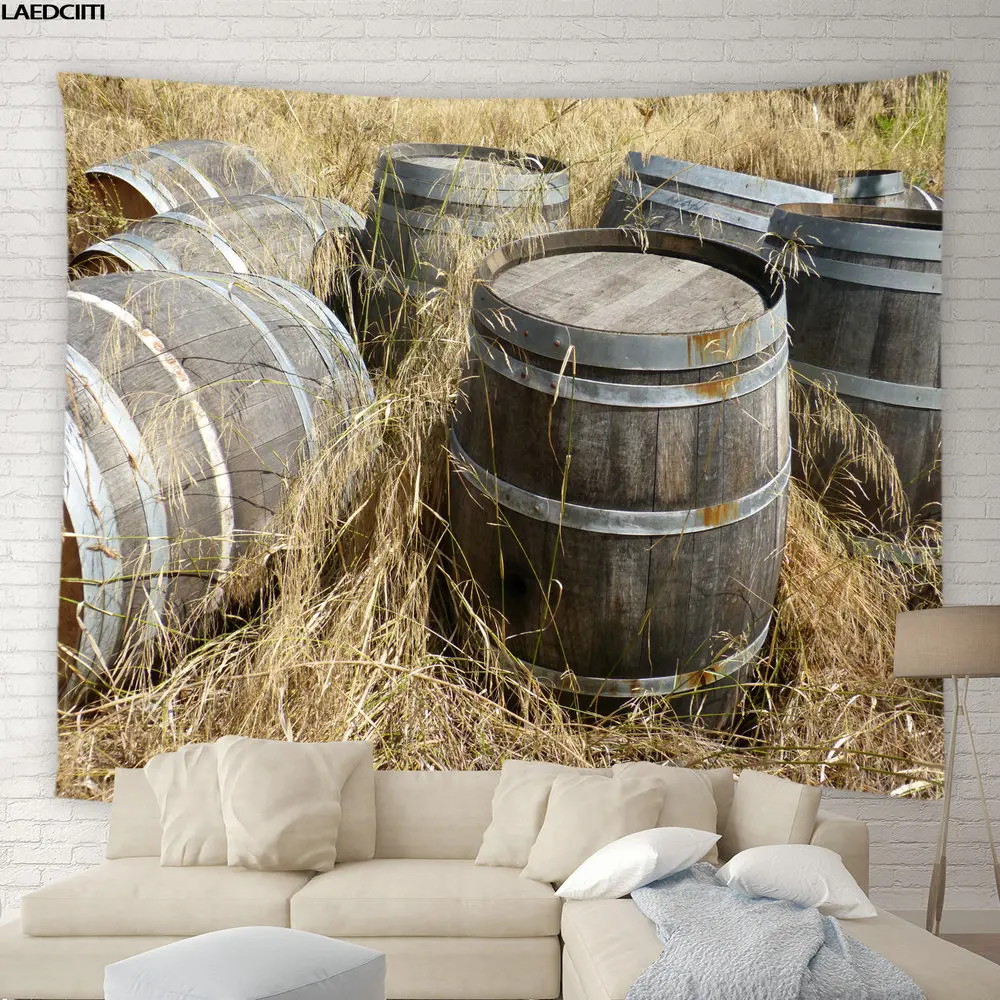 Винтажный гобелен в деревенском стиле Классический старый дубовый бочонок