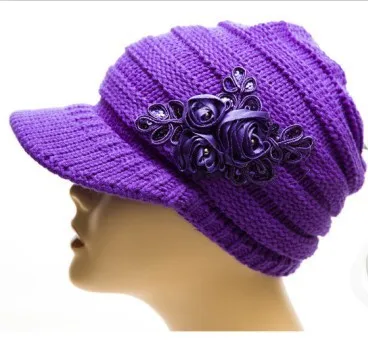 Женская зимняя вязаная шапка теплая для девушек с полосатыми цветами Теплая