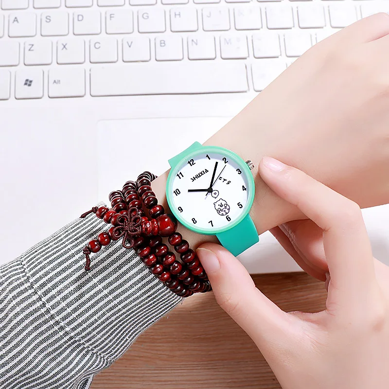 

Fashion creative children's cartoon bear girl heart candy color middle school students quartz watches niche watches